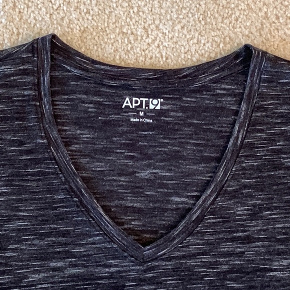 Shoe Addict Graphic T-shirt, Apt. 9, Size Medium - Picture 5 of 11